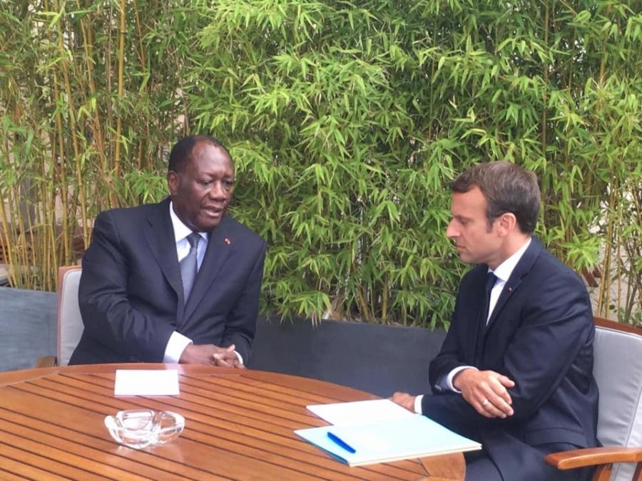 Alassane Ouattara annoncé en France : ADO a-t-il reçu l’accord de Paris pour un 3e mandat ?