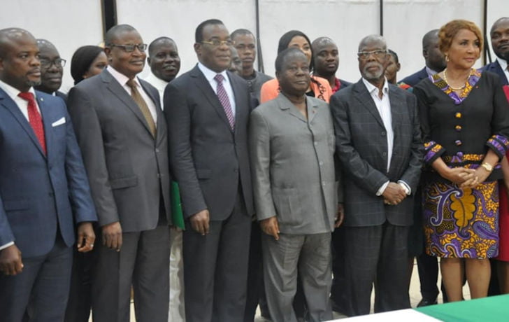 Présidentielle en Côte d’Ivoire: l’opposition appelle à «l’ouverture d’une transition civile»