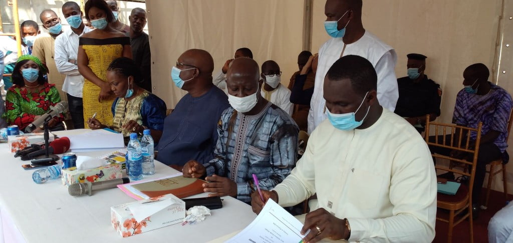 Ministère des Travaux publics : Moustapha Naité cède le département à Mme Emelie Diaby