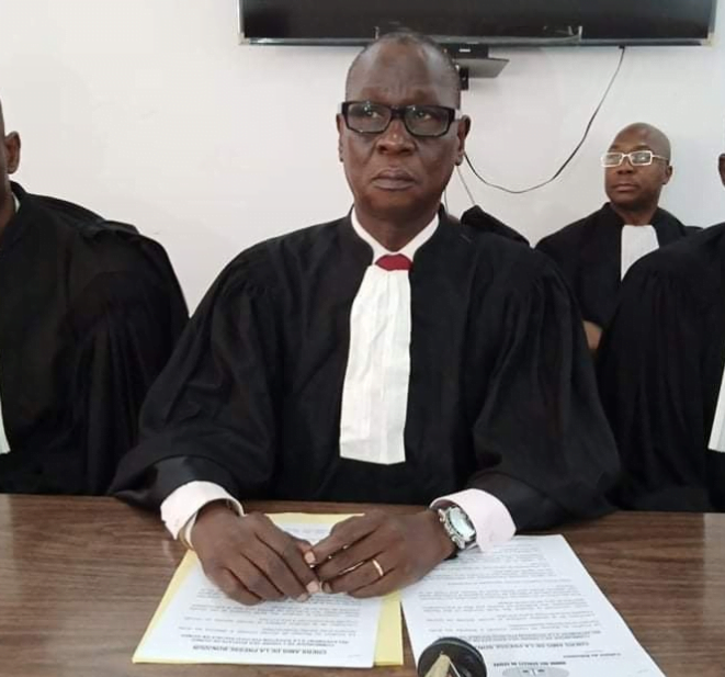 Justice : le Barreau de Guinée fait feu de tout bois contre une décision de l’administration pénitentiaire…