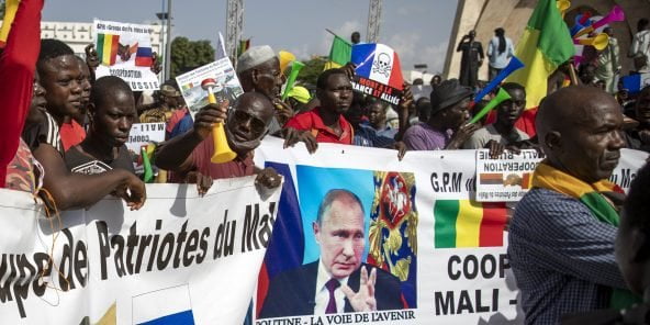 Pourquoi La Russie Crée La Panique Au Mali