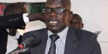 La junte militaire doit rester ferme face aux menaces de manifestations, selon Kaba du parti FIDEL   