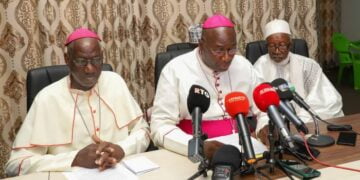 Appel des chefs religieux guinéens à la suspension des manifestations futures 