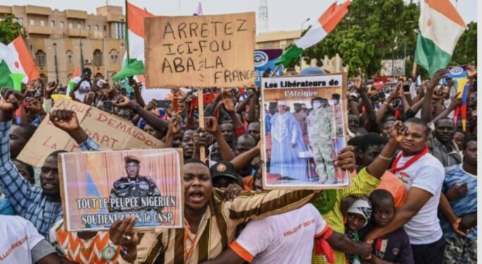 Niger : la rue s&rsquo;oppose à un retour de l&rsquo;ancien président
