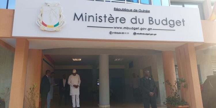 Vignettes TUV : ultimatum dimanche, contrôles et pénalités dès lundi